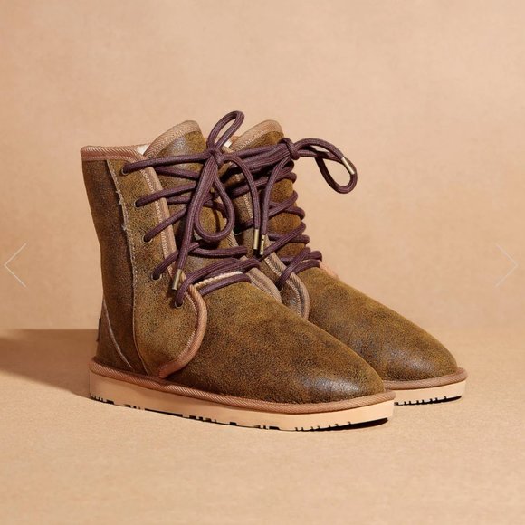 Women's Leather Dusty Mid Bomber Boots - Picture 7 of 9